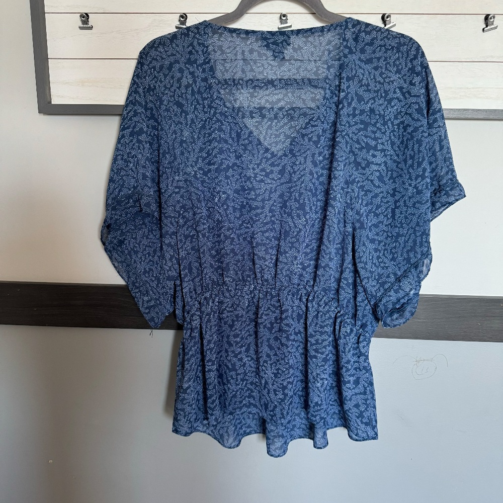 A.N.A dolman short sleeve v-neck flutter tie waistband size medium transparent - Picture 9 of 13